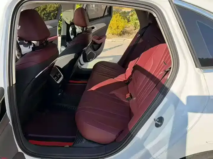 HongQi H5 2023 2.0T Auto Zhilian Flag Edition 7