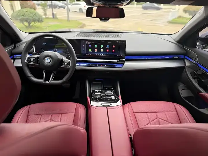 BMW 5 Series 2024 525Li M Sports Suit 7