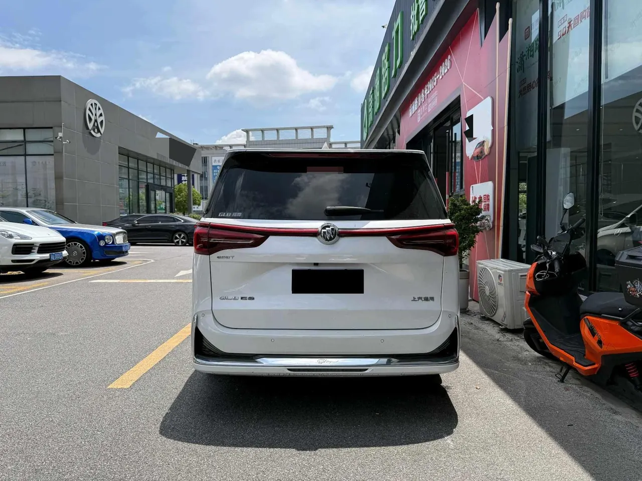 Buick 2021 GL8 ES Lu Zun 2.0T 653T Exclusive Automatic Gear 3
