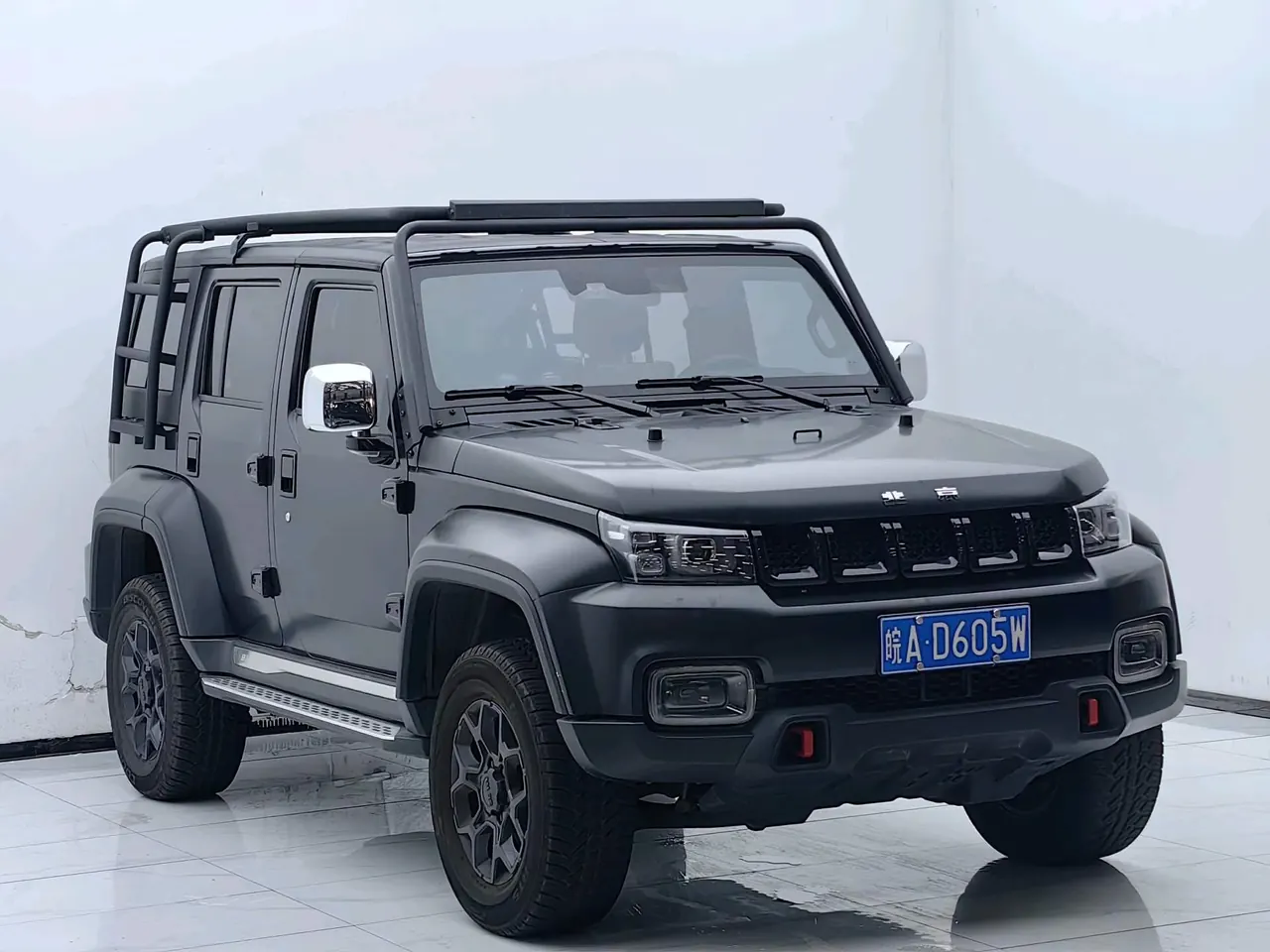 Beijing 2021 BJ40 2.3T Four-wheel Drive Blade Hero Edition Extreme Automatic Gear 3