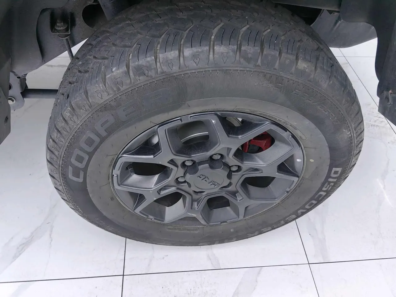 Beijing 2021 BJ40 2.3T Four-wheel Drive Blade Hero Edition Extreme Automatic Gear 7