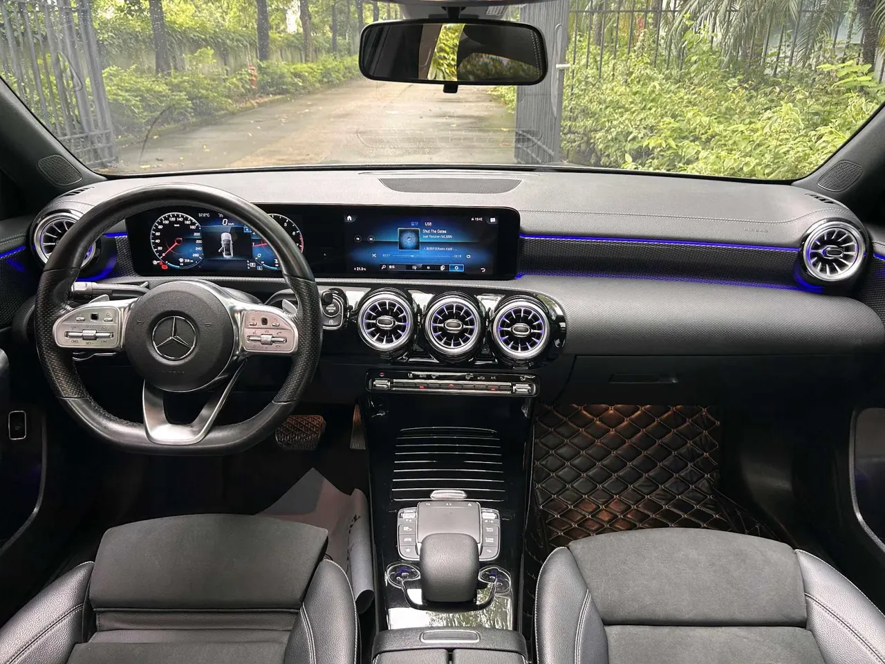 Mercedes Benz Class A 2022 A 200 L 1.3T Fashion (Change 3) Automatic 17