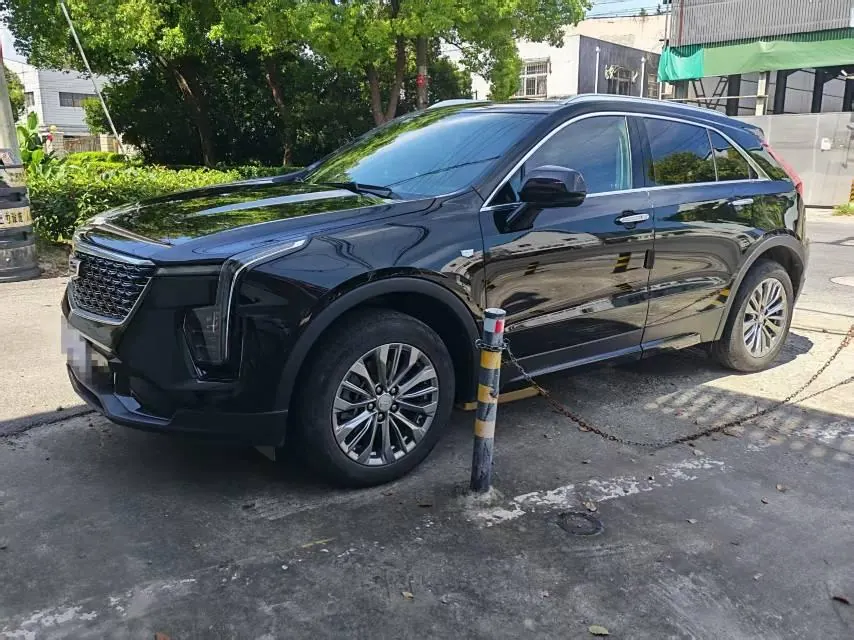 Open image lightbox: Cadillac 2024 XT4 48V 2.0T 28T Two-Drive Luxury Automatic Gear