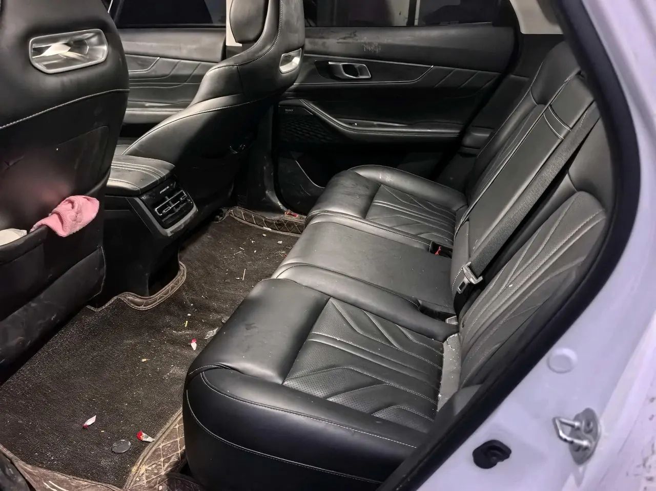 ChangAn 2023 UNI-K 2.0T Two-Drive Yuesang Automatic Gear 5