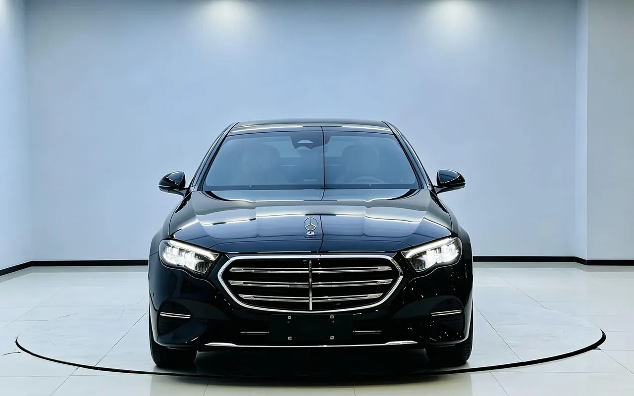 Mercedes Benz E Class 2025 E 260 L 48V 2.0T Automatic 2
