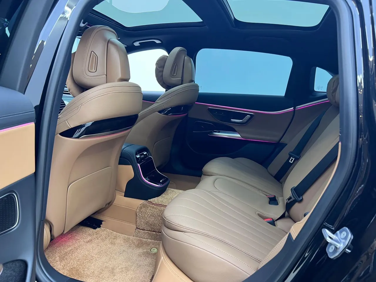 Mercedes Benz E Class 2025 E 260 L 48V 2.0T Automatic 4