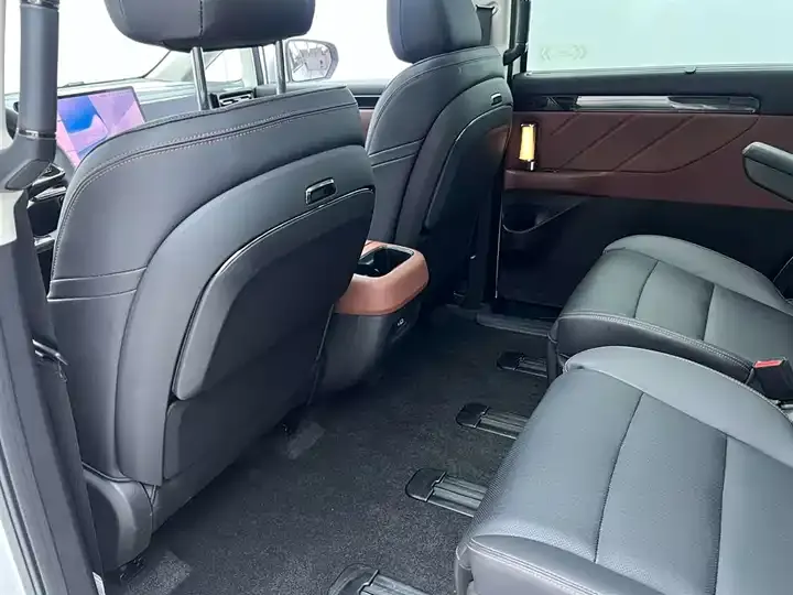 Chuanqi E8 PHEV 2024 150km MAX 12