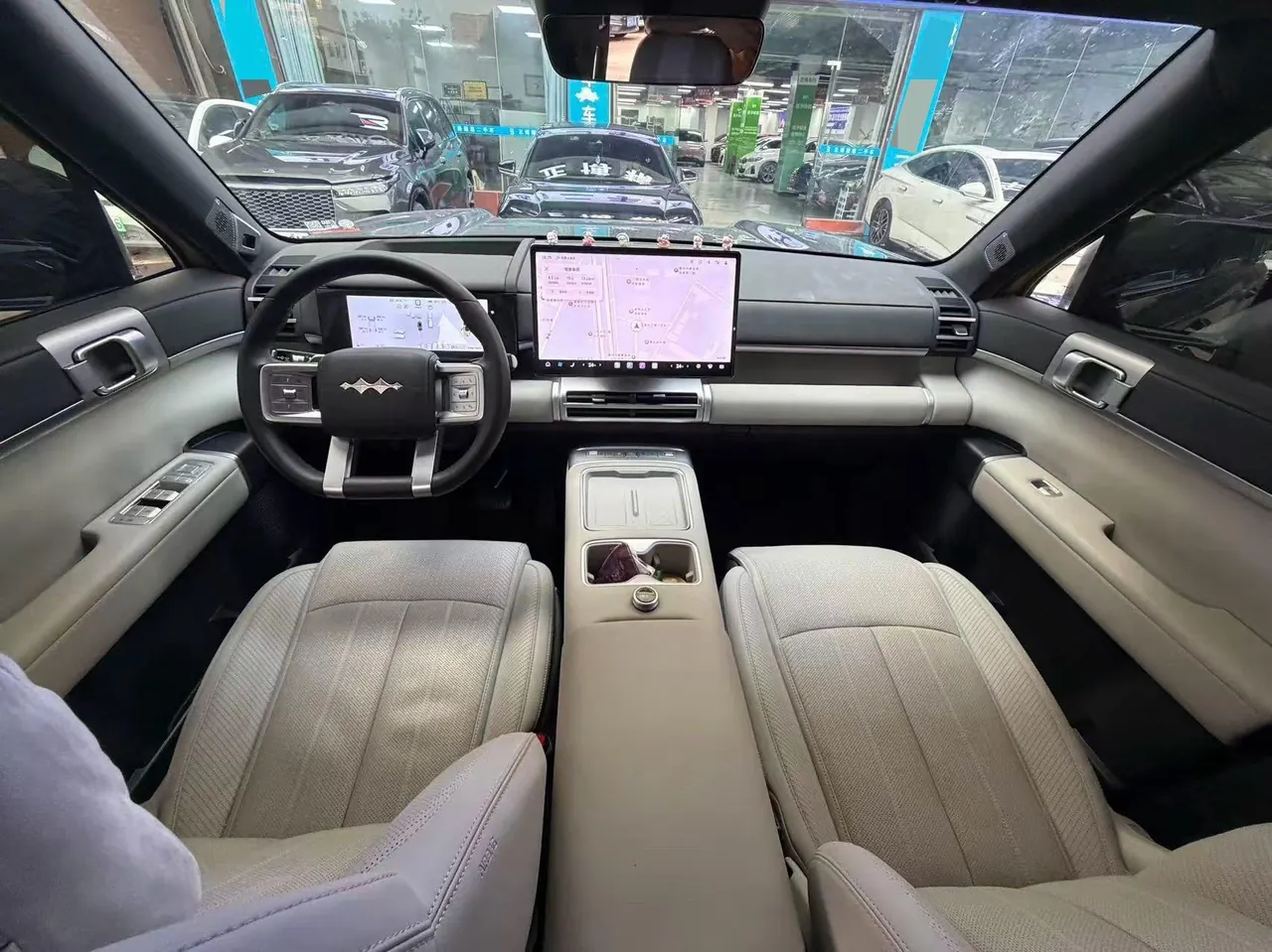 FangChengBao 2025 titanium 7 1.5T stepless 190KM four-wheel drive Ultra version of automatic gear 4