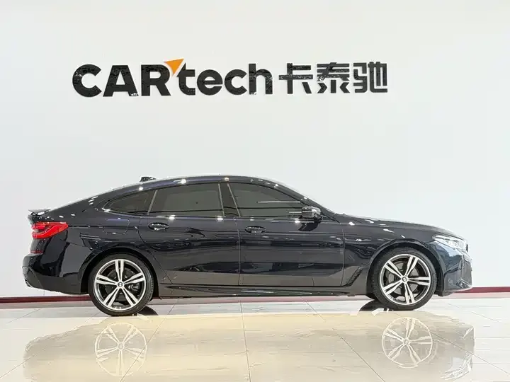 BMW 6 GT 2022 630i M sports suit 4