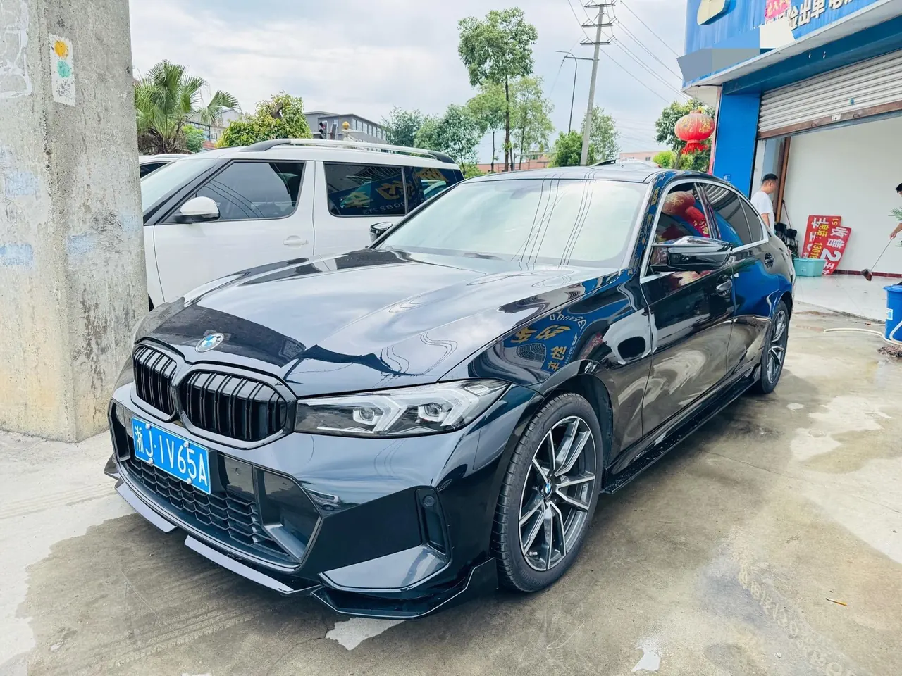 BMW 3 Series 2023 320Li 2.0T M Sports Suit Automatic Gear - View 1