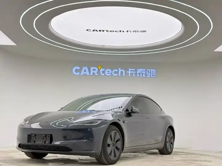 Model 3 2023 rear-wheel drive version - View 1