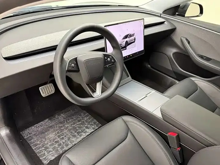 Model 3 2023 rear-wheel drive version 10