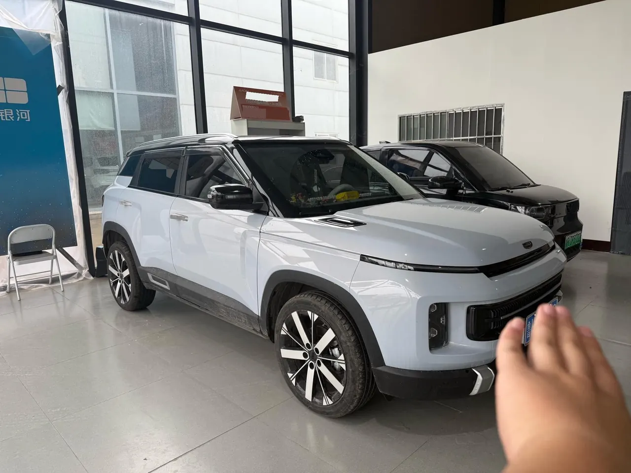 Geely 2023 icon 1.5TD chocolate alcohol version automatic gear 3