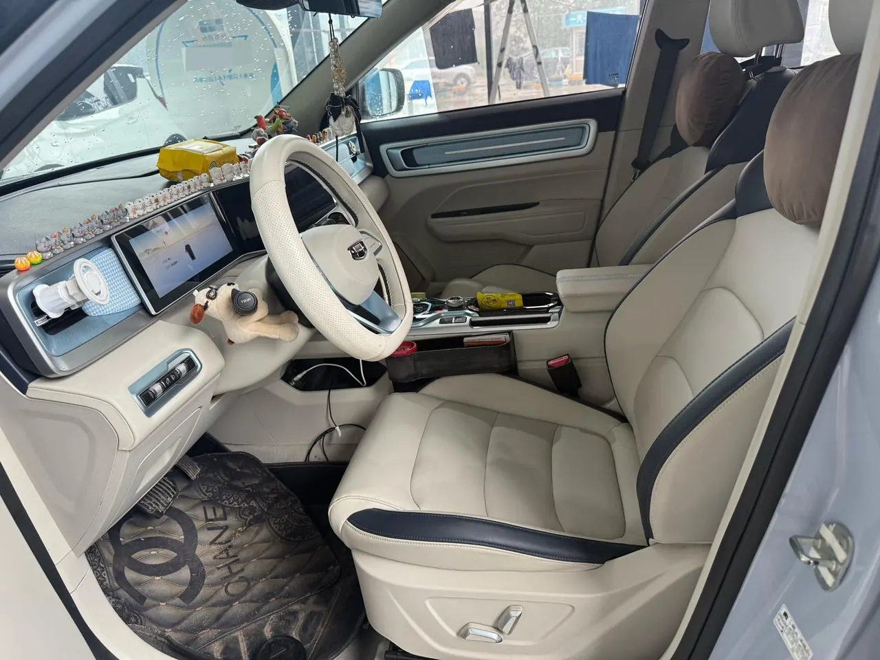 Geely 2023 icon 1.5TD chocolate alcohol version automatic gear 4