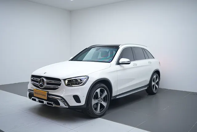 Mercedes Benz 2022 GLC 260 L 4MATIC 2.0T Dynamic (Change 2) Automatic Gear - View 1
