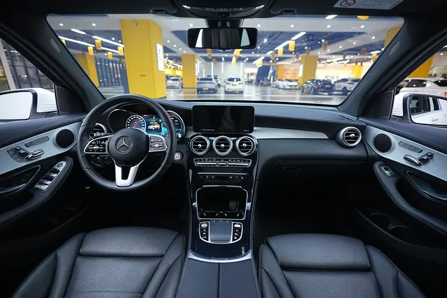 Mercedes Benz 2022 GLC 260 L 4MATIC 2.0T Dynamic (Change 2) Automatic Gear 7