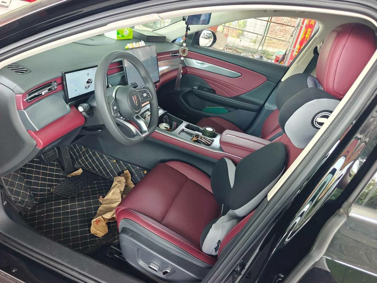 HongQi 2026 H5 1.5T Flag Rhyme Pro Edition Automatic Gear 2