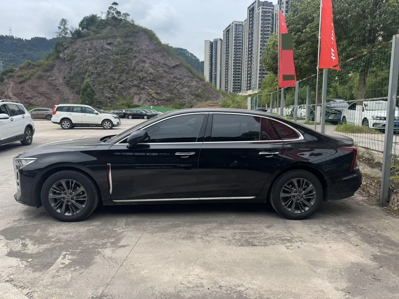 HongQi 2026 H5 1.5T Flag Rhyme Pro Edition Automatic Gear 5