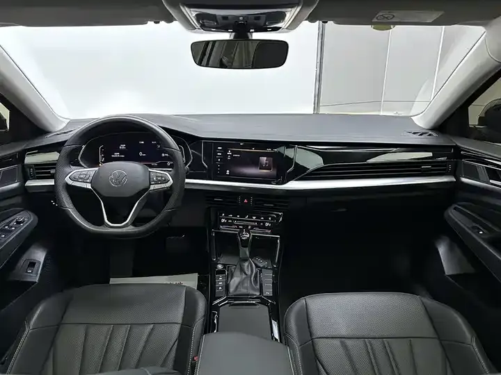 Passat 2025 outstanding 330TSI Star Elite Edition 5