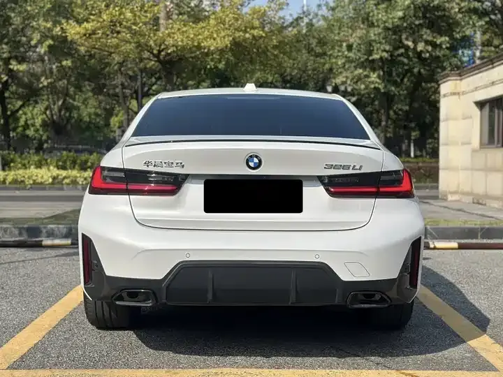 BMW 3 Series 2024 325Li M Sports Night Suit 12