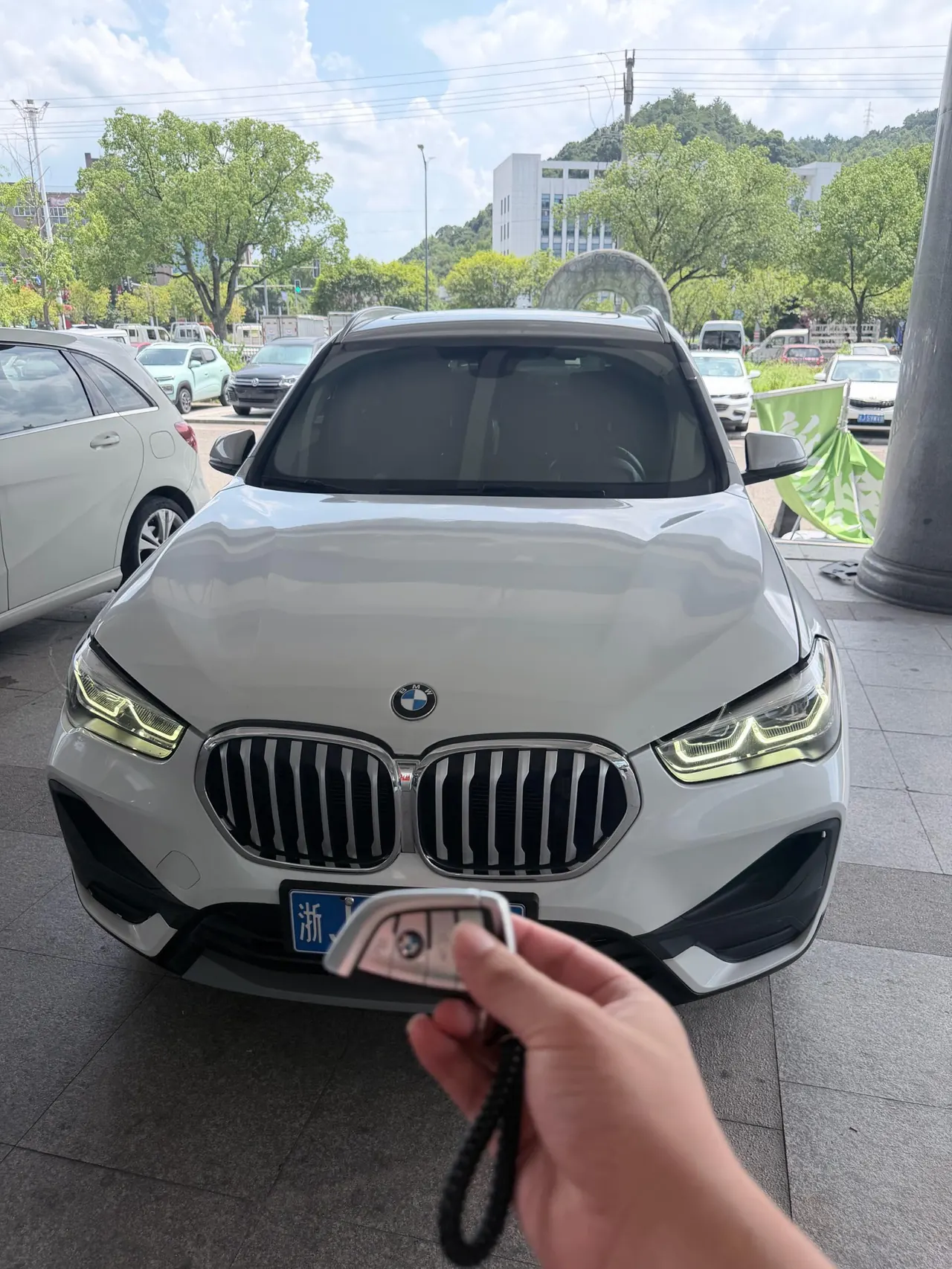 BMW 2020 X1 sDrive25Li 2.0T Leading Automatic Gear 2