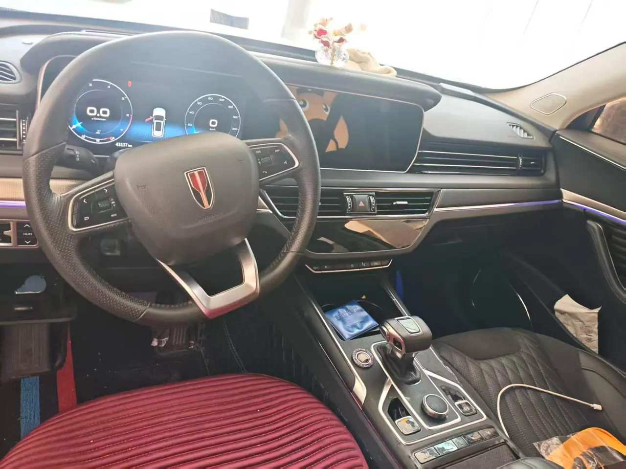 HongQi 2022 HS5 2.0T 4-wheel drive smart flag-sharing version automatic gear 2
