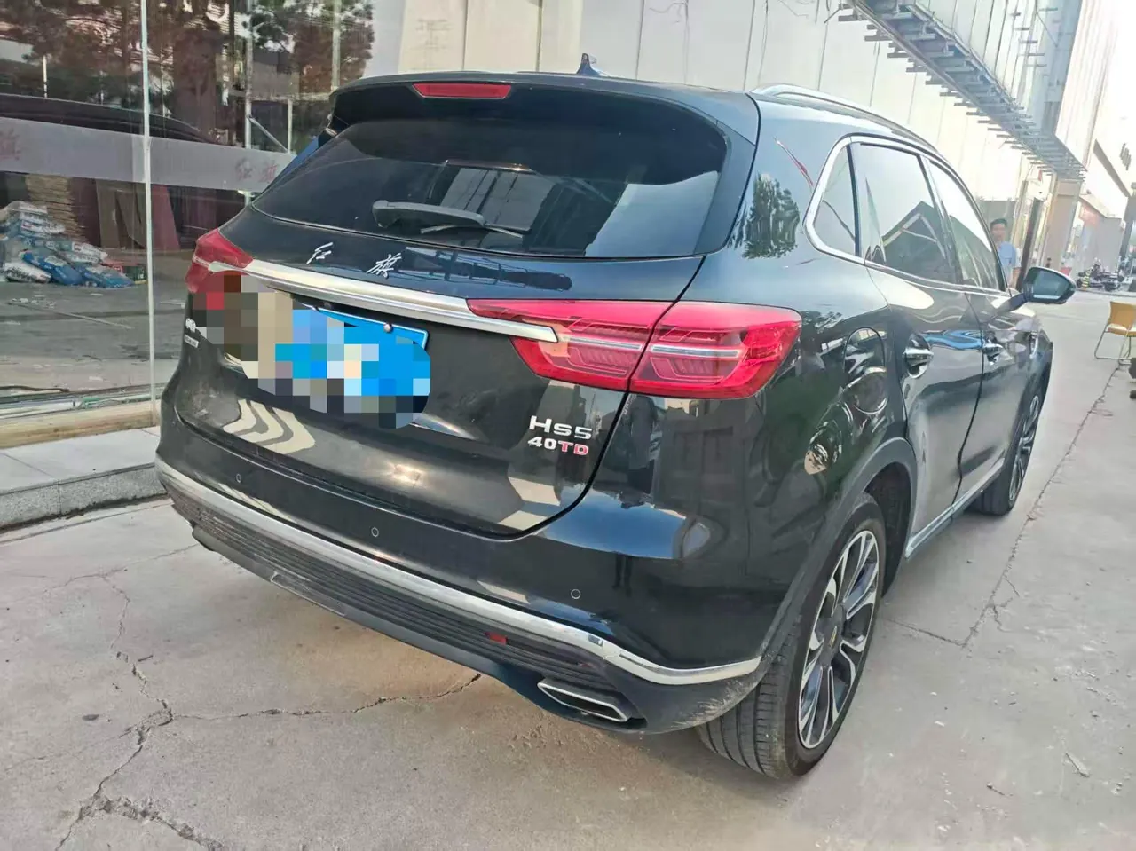 HongQi 2022 HS5 2.0T 4-wheel drive smart flag-sharing version automatic gear 5
