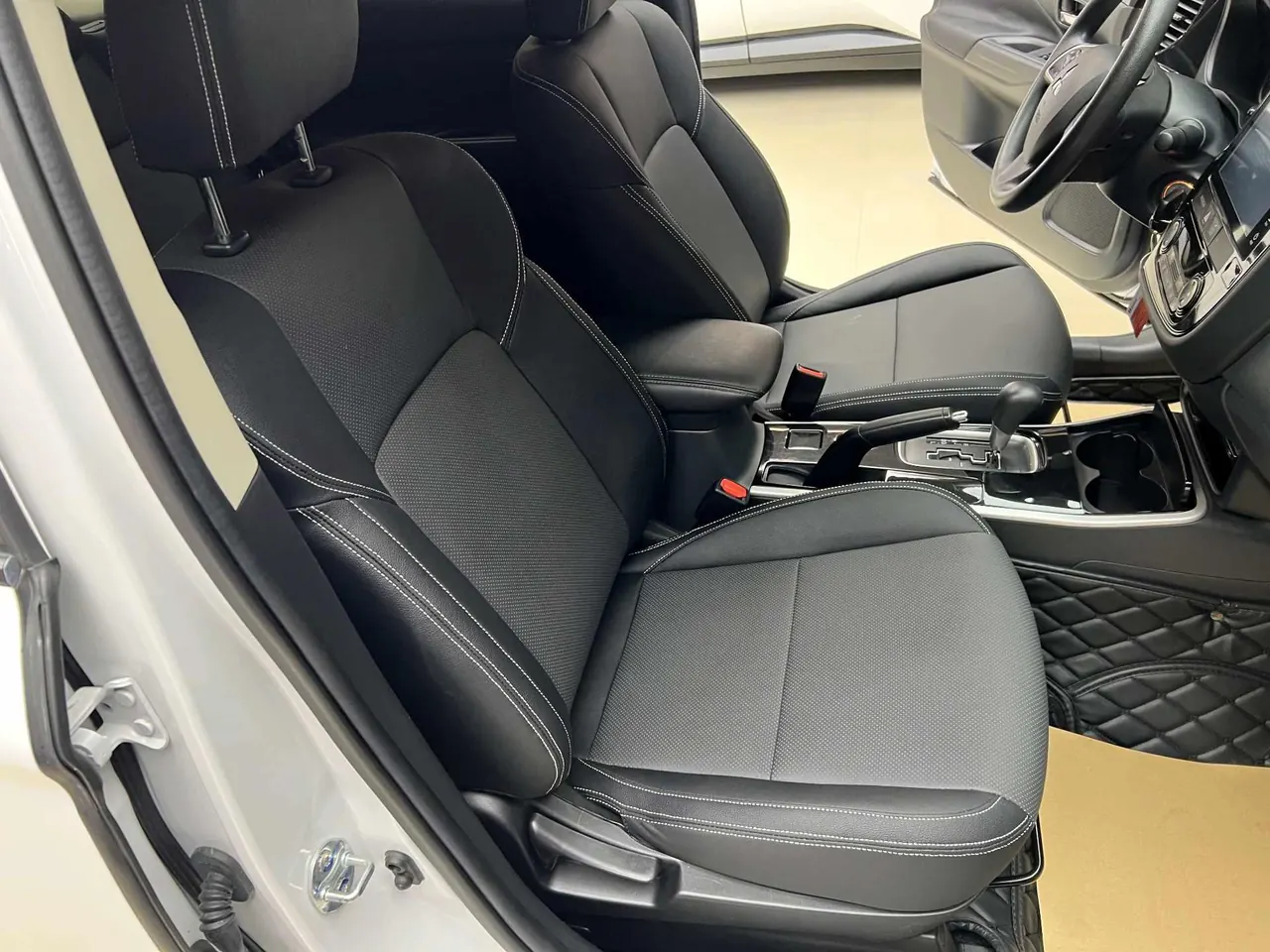 Mitsubishi 2021 Outlander 2.0 Stepless Two-Drive Smooth Edition 5-seat (Changed) Automatic Gear 11
