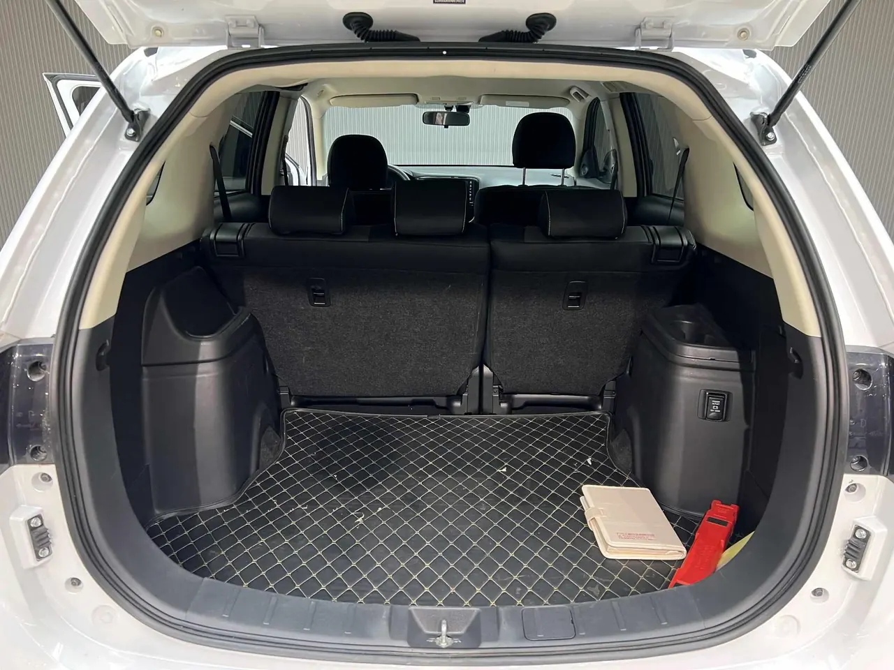 Mitsubishi 2021 Outlander 2.0 Stepless Two-Drive Smooth Edition 5-seat (Changed) Automatic Gear 12