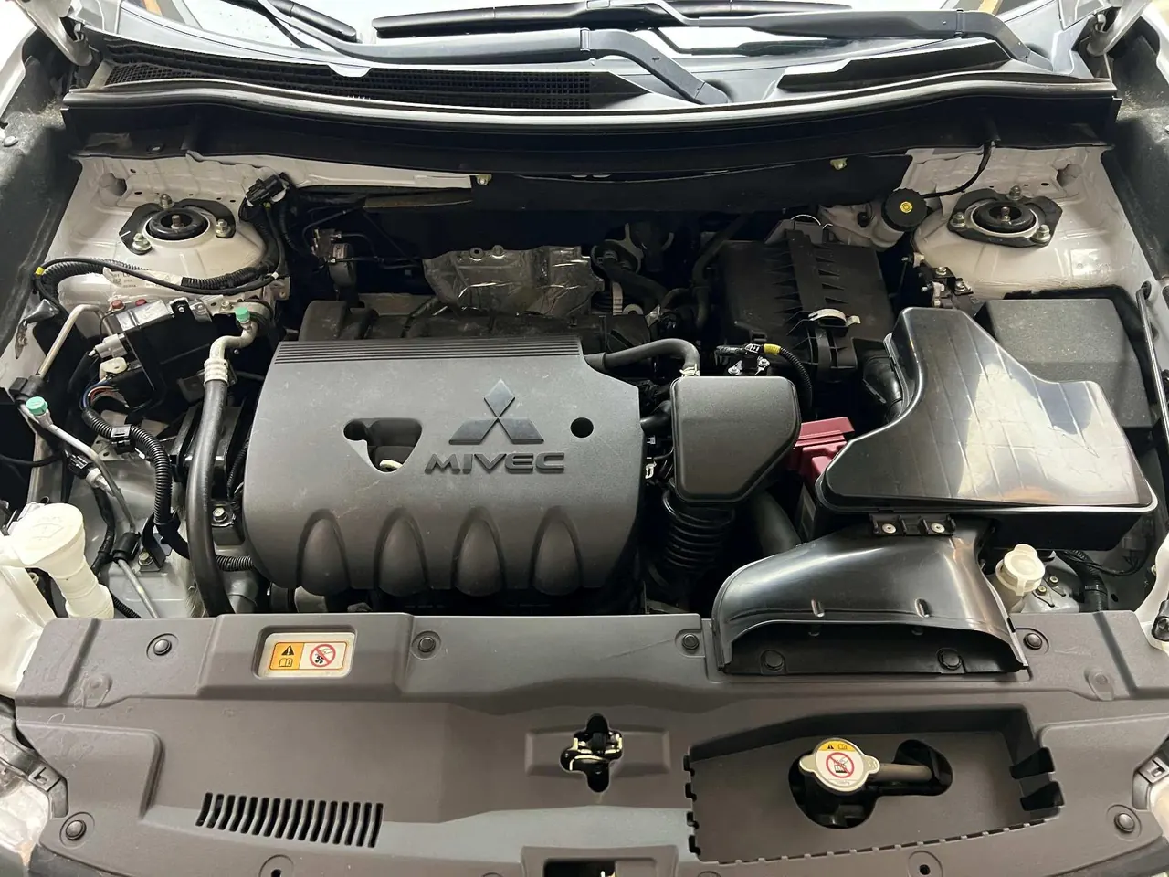Mitsubishi 2021 Outlander 2.0 Stepless Two-Drive Smooth Edition 5-seat (Changed) Automatic Gear 13