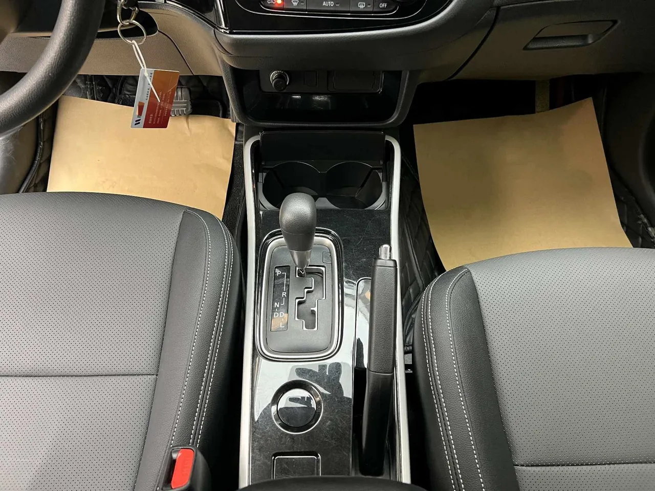 Mitsubishi 2021 Outlander 2.0 Stepless Two-Drive Smooth Edition 5-seat (Changed) Automatic Gear 8