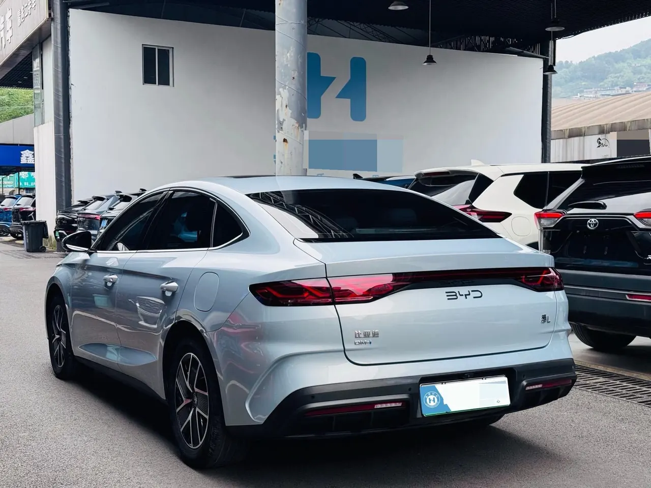 BYD 2024 Qin L DM-i 1.5 stepless 120KM Exceed automatic gear 3