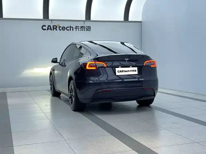 Model Y 2024 rear-wheel drive version 4