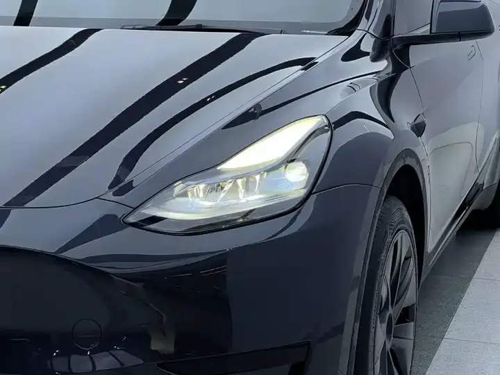 Model Y 2024 rear-wheel drive version 5