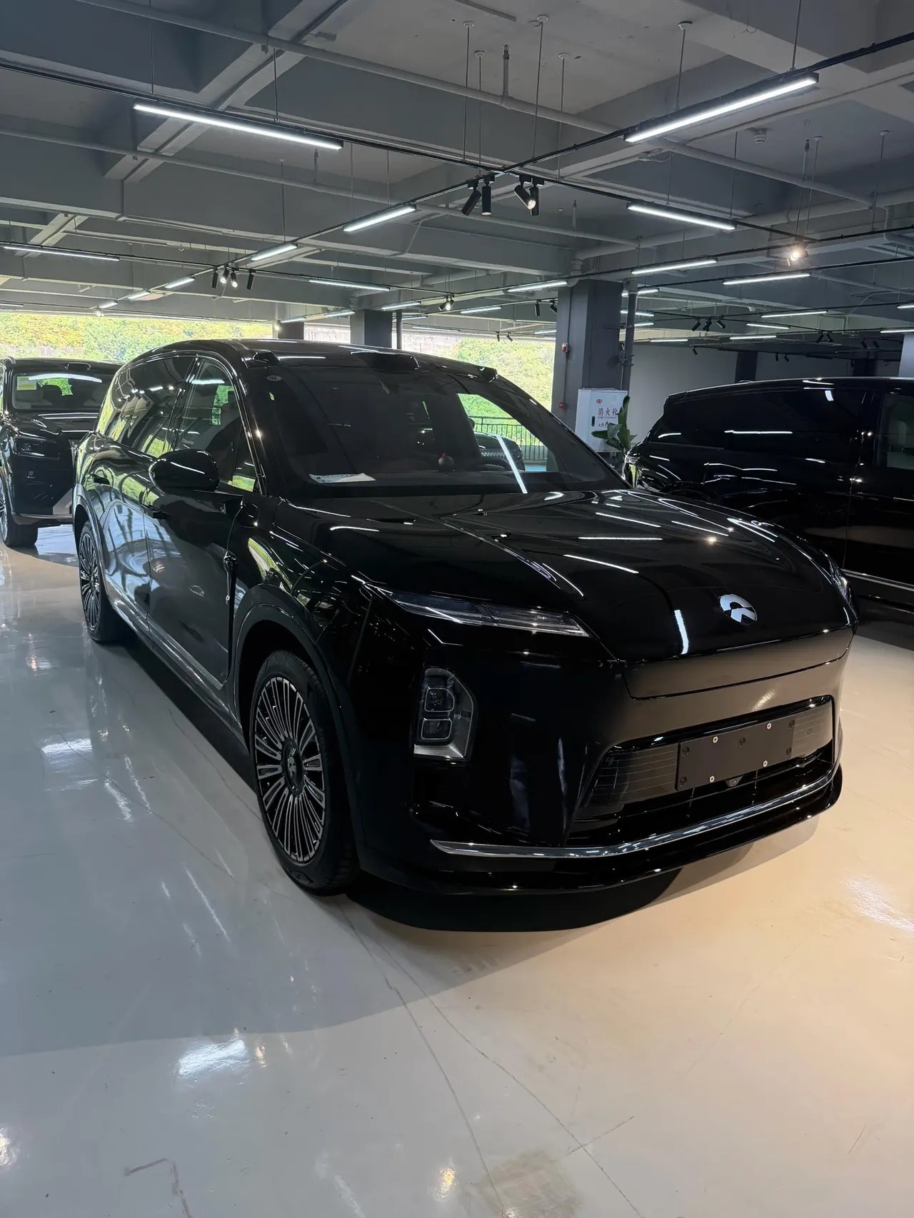 NIO 2026 ES8 6-seat executive deluxe automatic gear 4