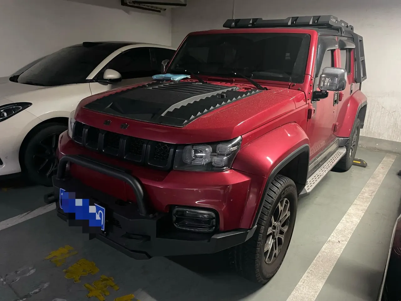 Beijing 2020 BJ40 2.0T 4-wheel drive city hunter version chivalrous automatic gear - View 1