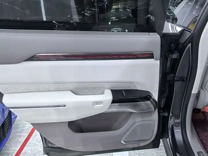 Zeekr 7X 2025 75kWh rear drive smart driving version 8