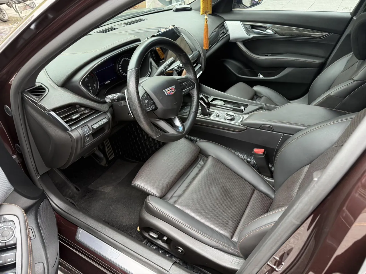 Cadillac 2020 CT5 2.0T 28T Platinum Sports Edition Automatic Gear 5