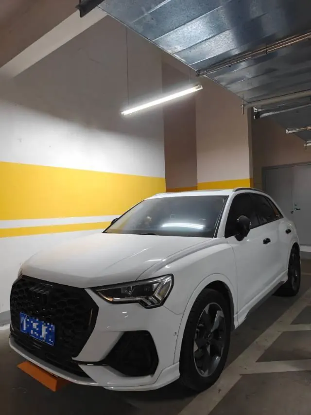 Audi 2022 Q3 1.4TFSI 35TFSI Fashion Dynamic Automatic - View 1