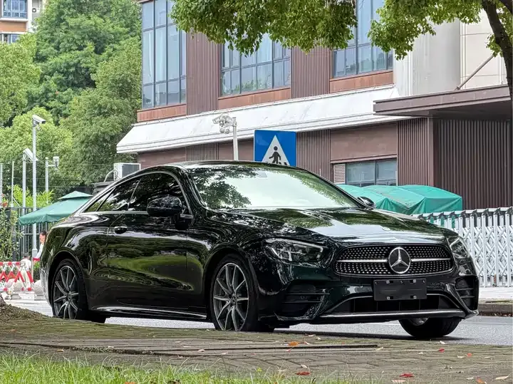 Mercedes Benz E-Class (Imported) 2023 E -260 Coupe 3