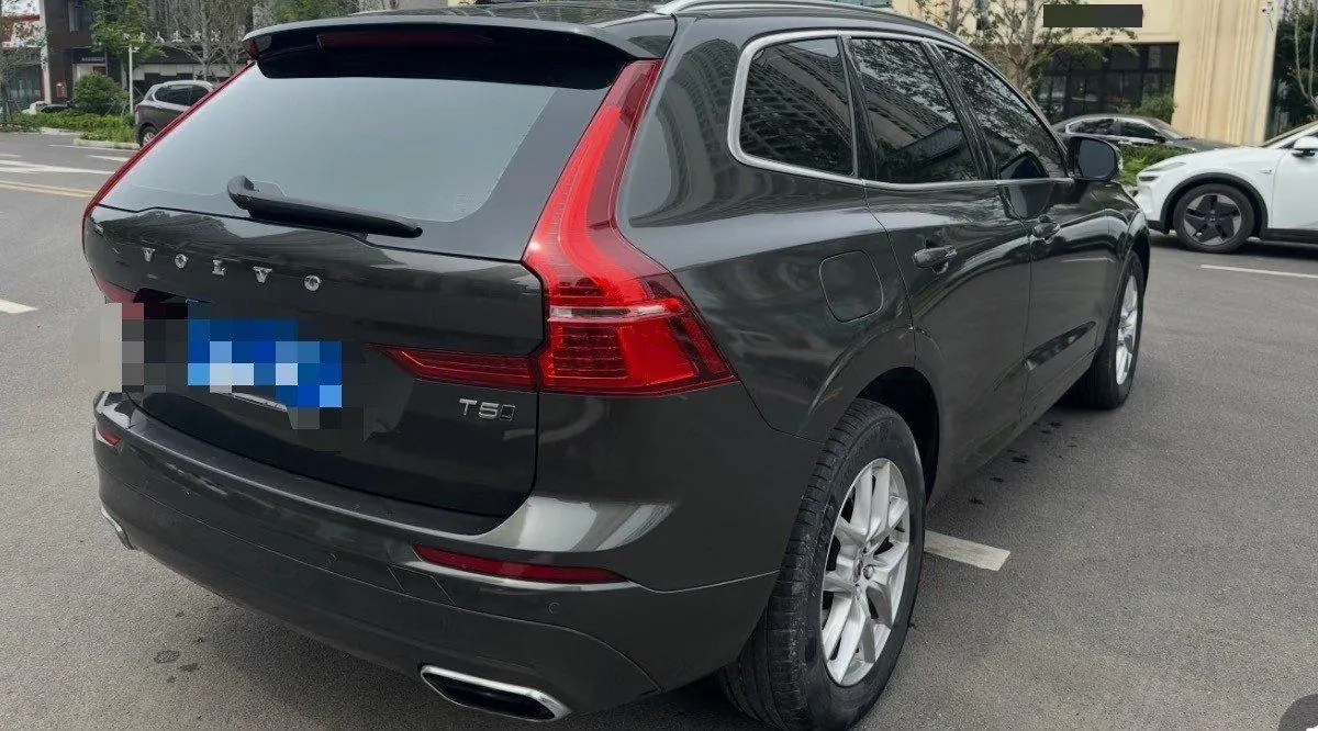 Volvo 2020 XC60 2.0T T5 4-wheel drive smart luxury automatic gear 2