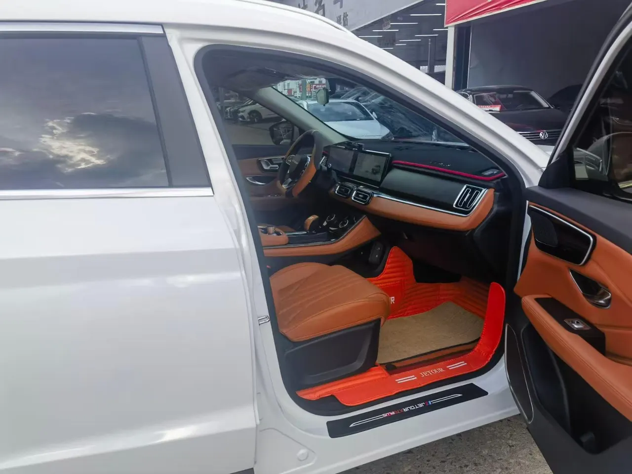 Jetour 2025 X70 PLUS 1.5T Ultimate 7-seat Automatic Gear 6