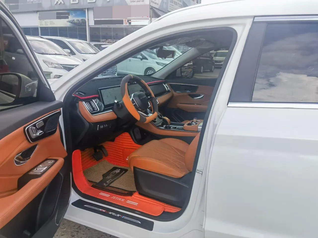 Jetour 2025 X70 PLUS 1.5T Ultimate 7-seat Automatic Gear 7
