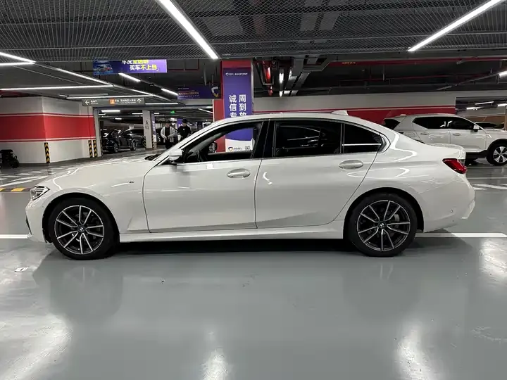BMW 3 Series 2021 Change 325Li M Sports Suit 7