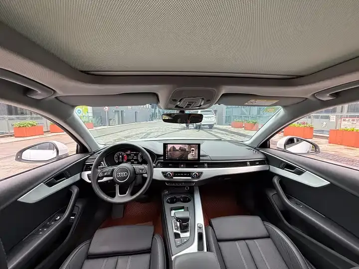 Audi A4L 2020 model 40 TFSI Luxury Dynamic Edition 5