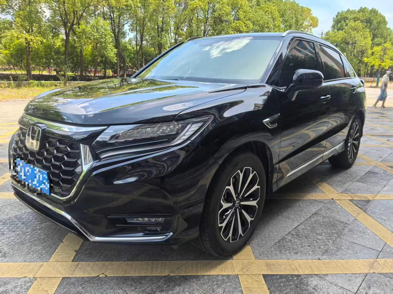 Honda 2024 UR-V 2.0T 370TURBO two-drive elegant version of automatic gear - View 1