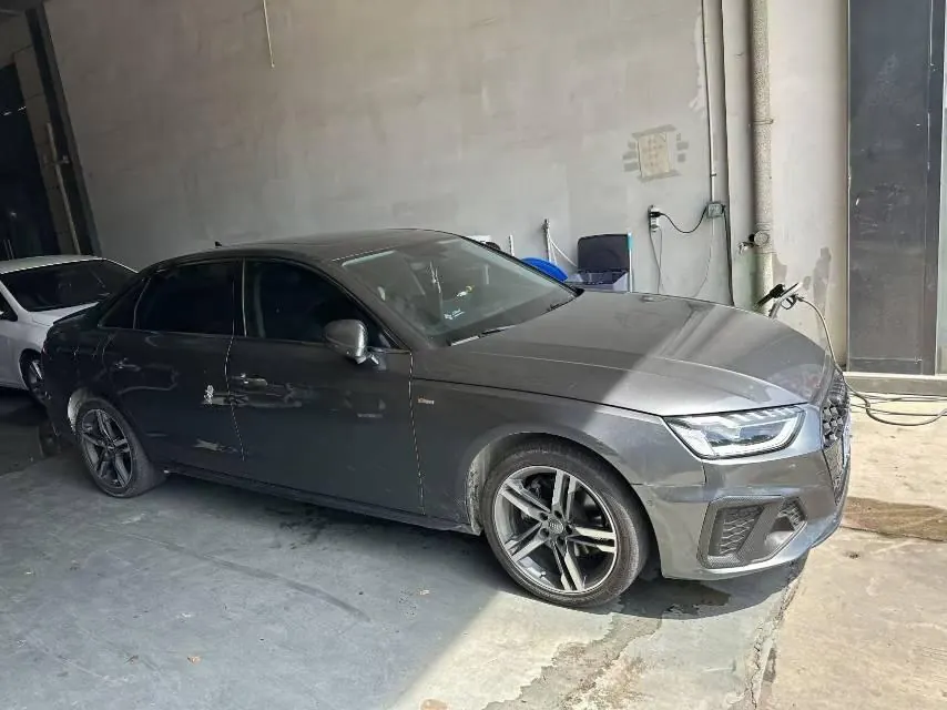 Audi 2020 A4L 2.0TFSI 40TFSI Deluxe Dynamic Automatic 2