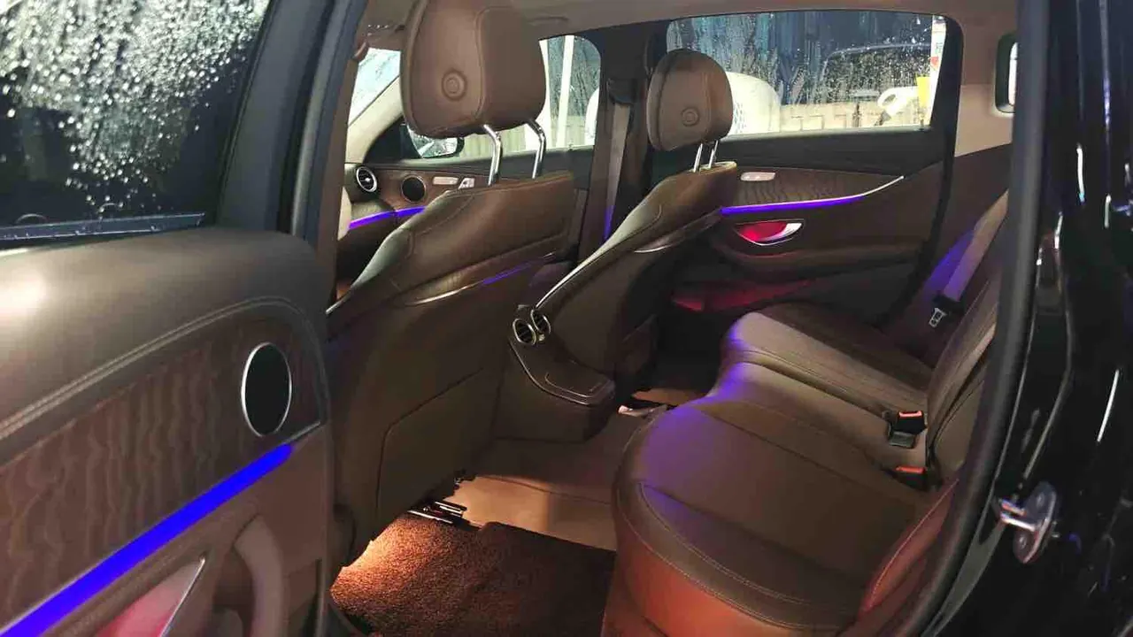 Mercedes Benz E Class 2022 E 300 L 2.0T Fashion (Change 2) Automatic Gear 5