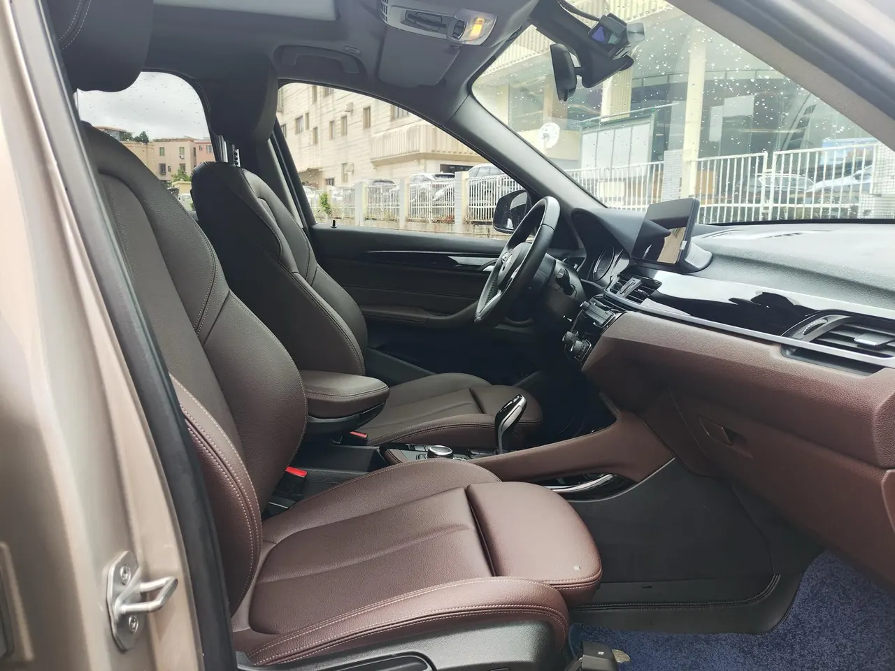 BMW 2020 X1 sDrive20Li 1.5T exclusive automatic gear 7