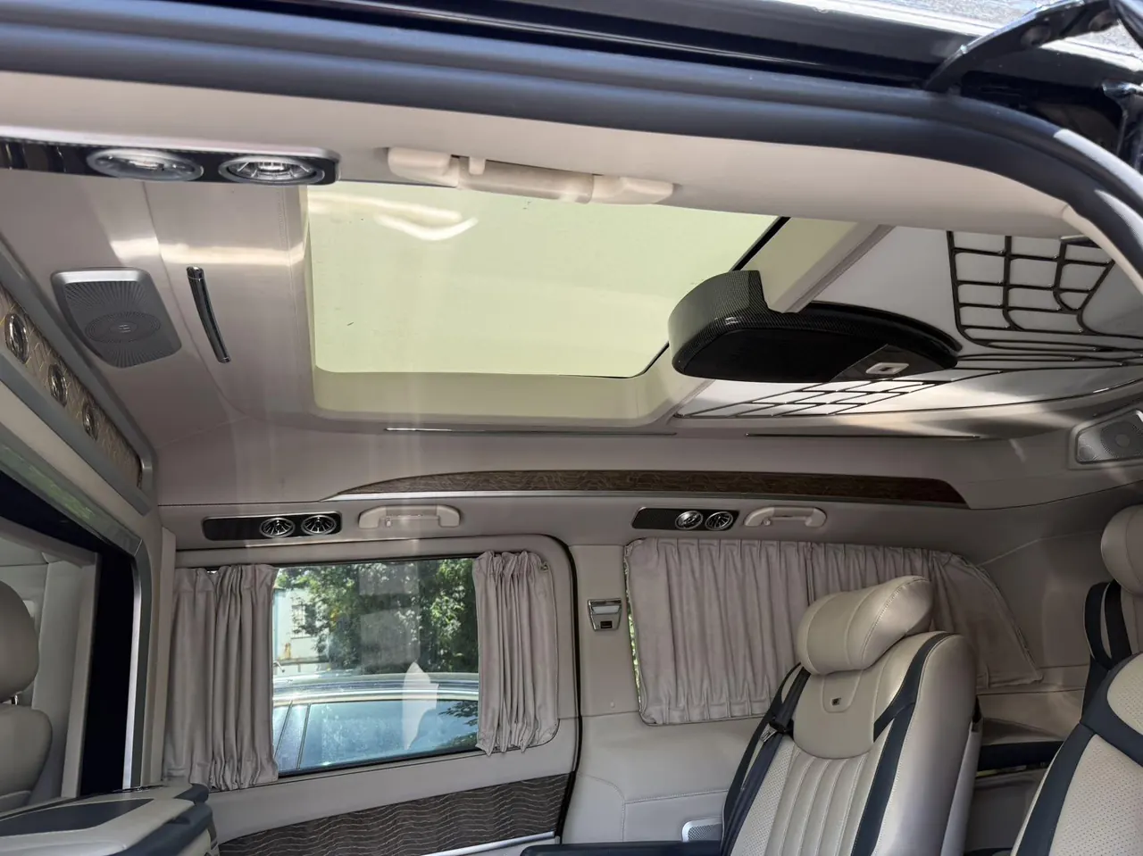 Mercedes Benz V 2020V 260 L 2.0T Deluxe Edition Automatic Gear 5